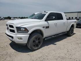 3814528 Ram Used Center High Mount Stop Light Fits 2017 Dodge 2500 Pickup Grade A