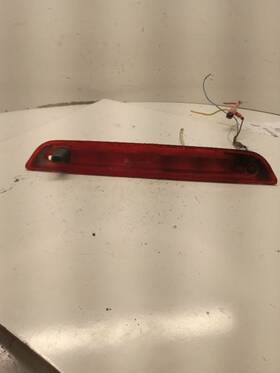 10367401 Saturn Vue 2005 High Mounted Stop Light 1092033