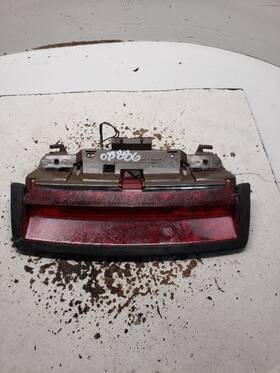 176.gm7w02 Saturn Sat S Sdn 2002 High Mounted Stop Light 1187554