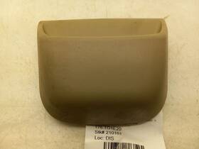 176.to1b98 Toyota 2000 Corolla High Mounted Stop Light No.3