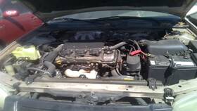 2109570 Toyota Used Center High Mount Stop Light Fits 1999 Camry Grade A