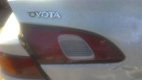 3015611 Toyota Used Center High Mount Stop Light Fits 2001 Corolla Grade A