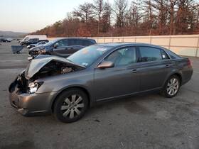 3700618 Toyota Used Center High Mount Stop Light Fits 2006 Avalon Grade A