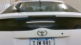 5831797 Toyota Used Center High Mount Stop Light Fits 2008 Prius Grade A