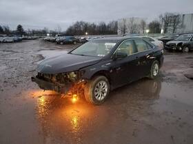 6213852 Toyota Used Center High Mount Stop Light Fits 2017 Camry Grade A