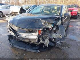 7247506 Toyota Used Center High Mount Stop Light Fits 2023 Camry Grade A