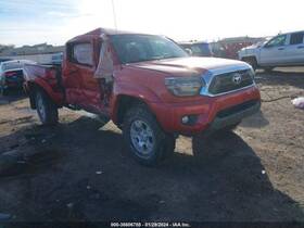 7348759 Toyota Used Center High Mount Stop Light Fits 2014 Tacoma Grade A