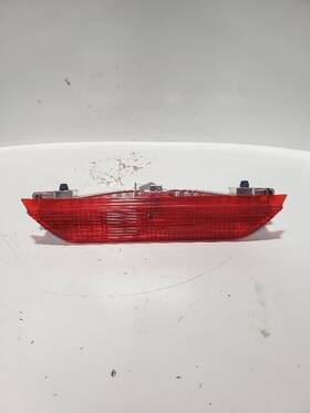 8157001070 Toyota Matrix 2004 High Mounted Stop Light 990461