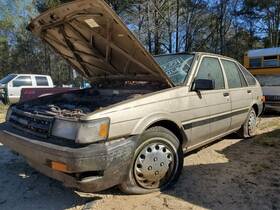 Toyota 8157012020 Used Center High Mount Stop Light Fits 1987 Corolla Lftbk 5 Dr Grade A