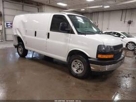 6689180 United Recyclers Group Used Center High Mount Stop Light Fits 2020 Chevrolet Express 2500 Van Grade A