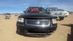 1958463 Volkswagen Used Center High Mount Stop Light Fits 2003 Passat Grade A