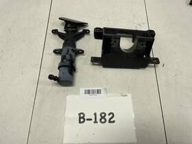 7l6807751 Volkswagen 2005 Touareg Front Right Headlamp Washer Nozzle With Bracket Oem