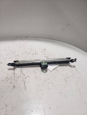 176.vo1u03 Volvo Xc70 2003 High Mounted Stop Light 1022495