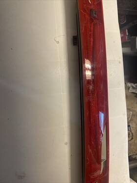 31111195 Volvo 2007-2014 Xc90 Oem Rear Third Brake Light Lamp