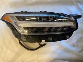31446879 Volvo 2016-2018 Xc90 Right Side Headlight Oem