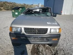 Used Center High Mount Stop Light Fits: 1996 Isuzu Rodeo Grade. Fixed Price $129.55.
