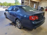 Used Center High Mount Stop Light Fits: 2005 Volkswagen Jetta Grade. Fixed Price $55.00.