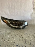 2017-2020 Land Rover Discovery Rh Passenger Side Headlight Used Oem. Fixed Price $400.00.