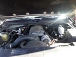Used Center High Mount Stop Light Fits: 2004 Chevrolet Tahoe Grade. Fixed Price $129.55.