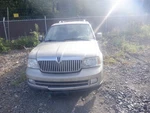 Used Center High Mount Stop Light Fits: 2006 Lincoln Navigator Grade. Fixed Price $129.55.
