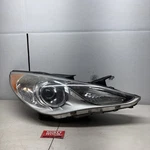 2011-2014 Hyundai Sonata Right Headlight Assembly 921023Q. Fixed Price $75.00.