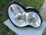 2005-2007 Mercedes-right C-class W203 Xenon Headlight Complete Oem A2038204261. Fixed Price $229.10.