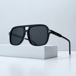 Tom Ford TF884 Falconer Sunglasses Black Frame Gray Lens Oval 60-18-140. Fixed Price $118.00.